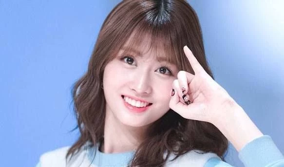 momo hirai (GL/WLW) thumbnail