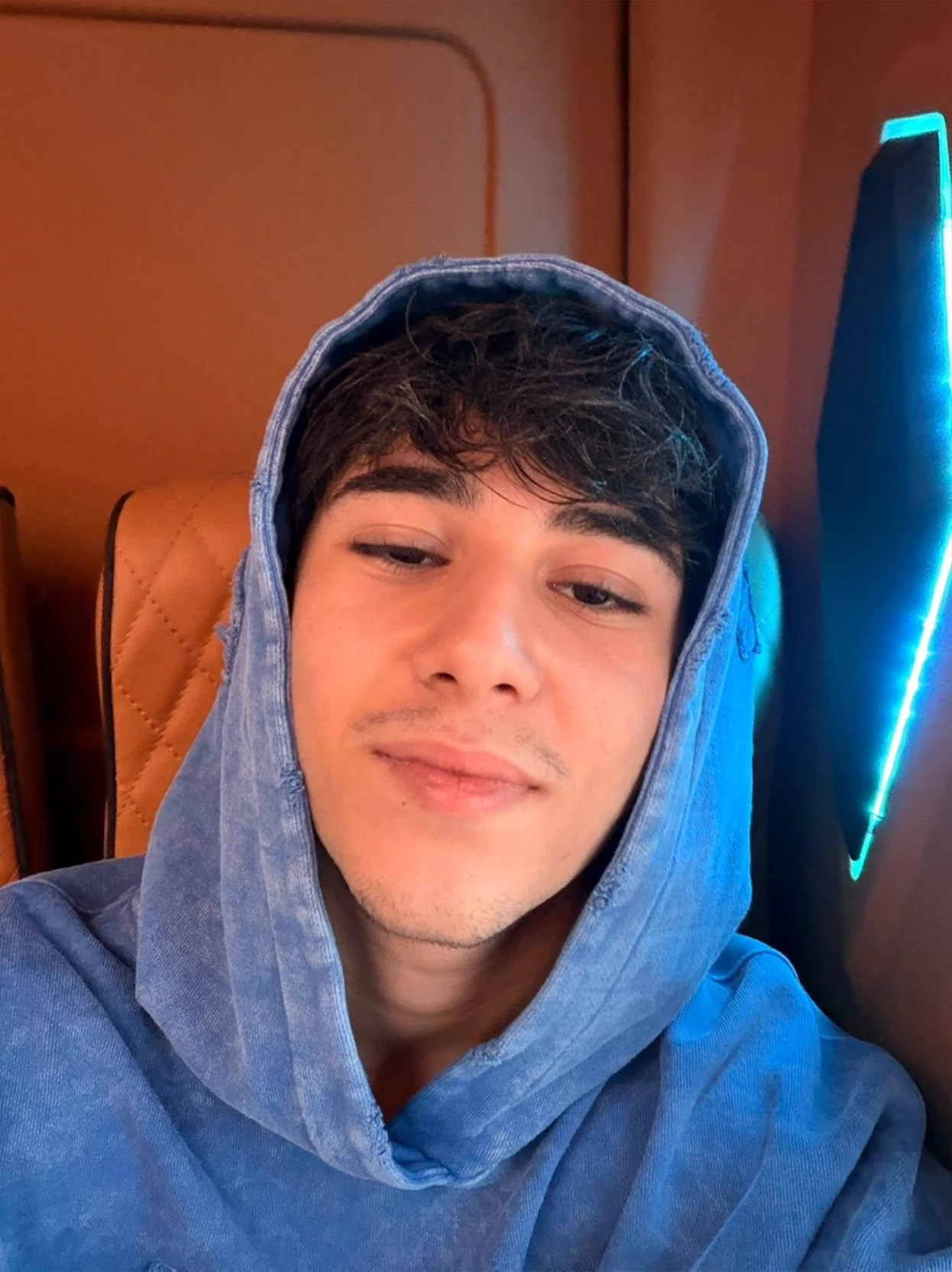 Efe Şan thumbnail