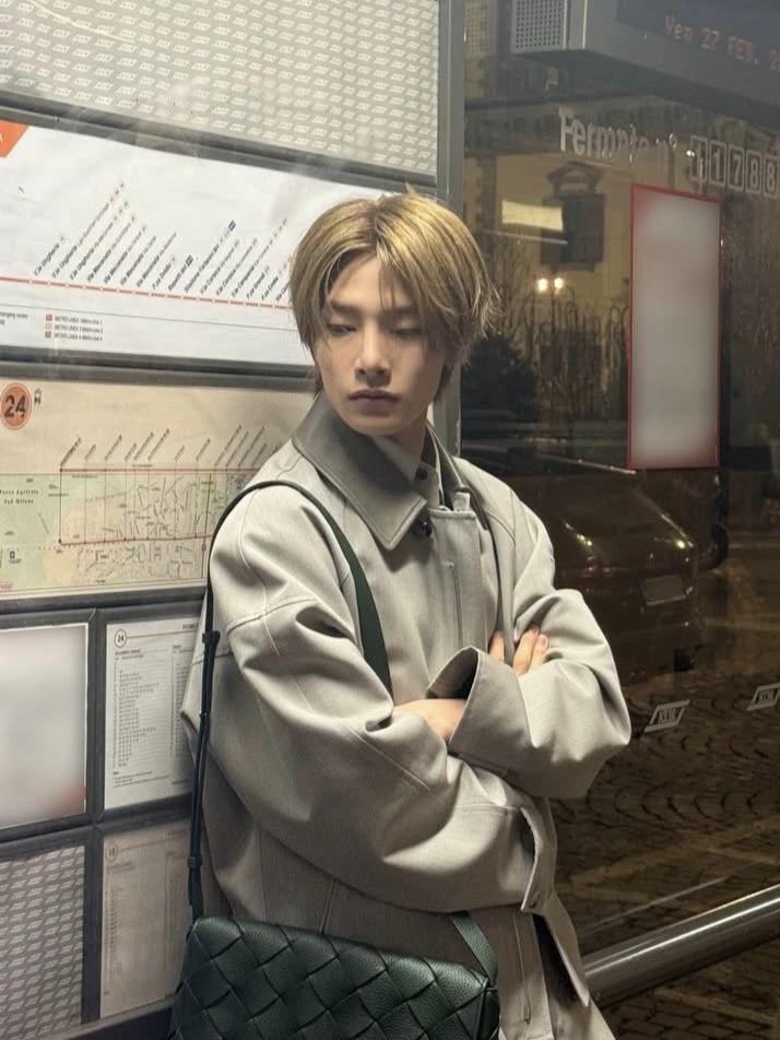 jeongin thumbnail