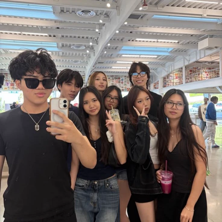 FRIEND GROUP thumbnail