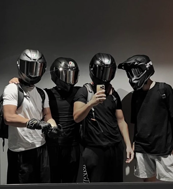 Handsome Bikers😍 thumbnail