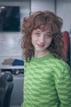 Natalia dyer thumbnail