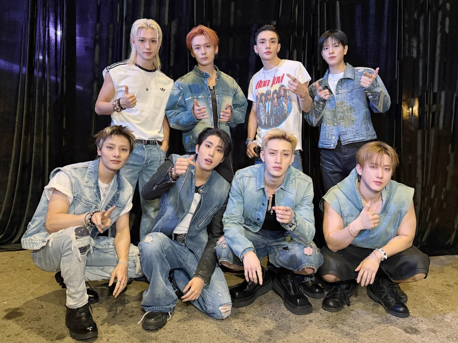 STRAY KIDS thumbnail