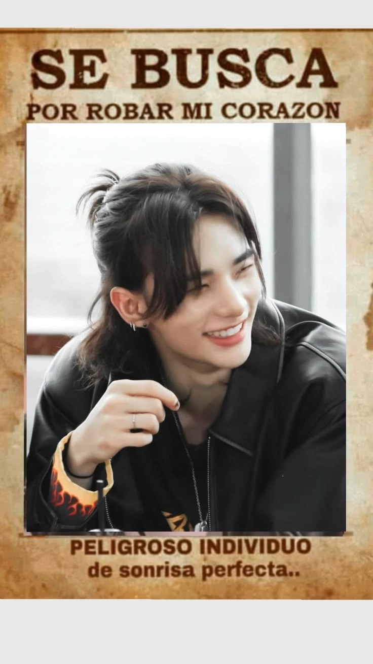 Create your own story with HYuNJIN 🫀 thumbnail