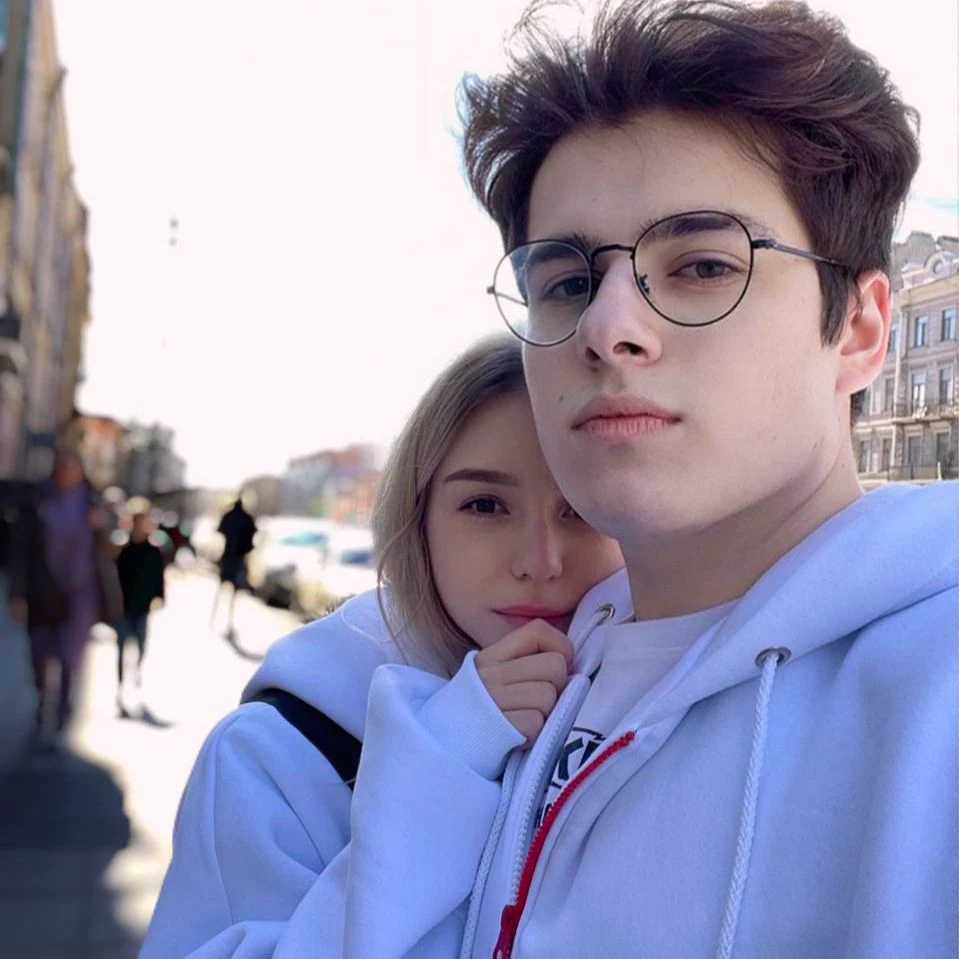 Fixplay and Uni thumbnail