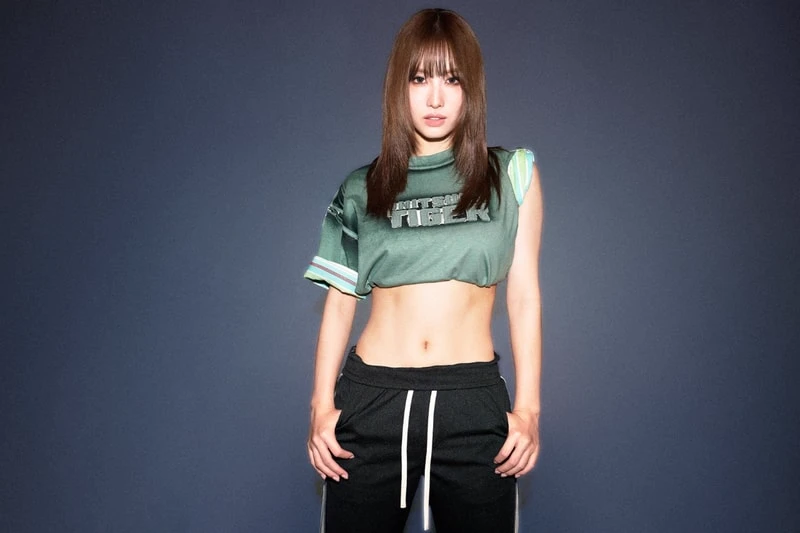 Momo Hirai thumbnail