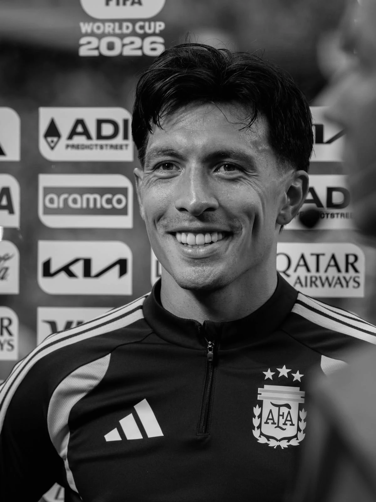 Lisandro Martínez thumbnail