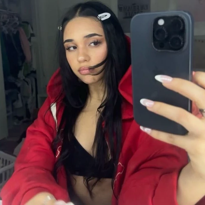 mia