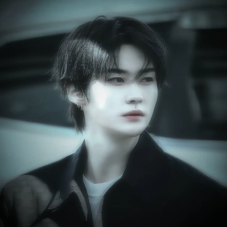 Lee know thumbnail