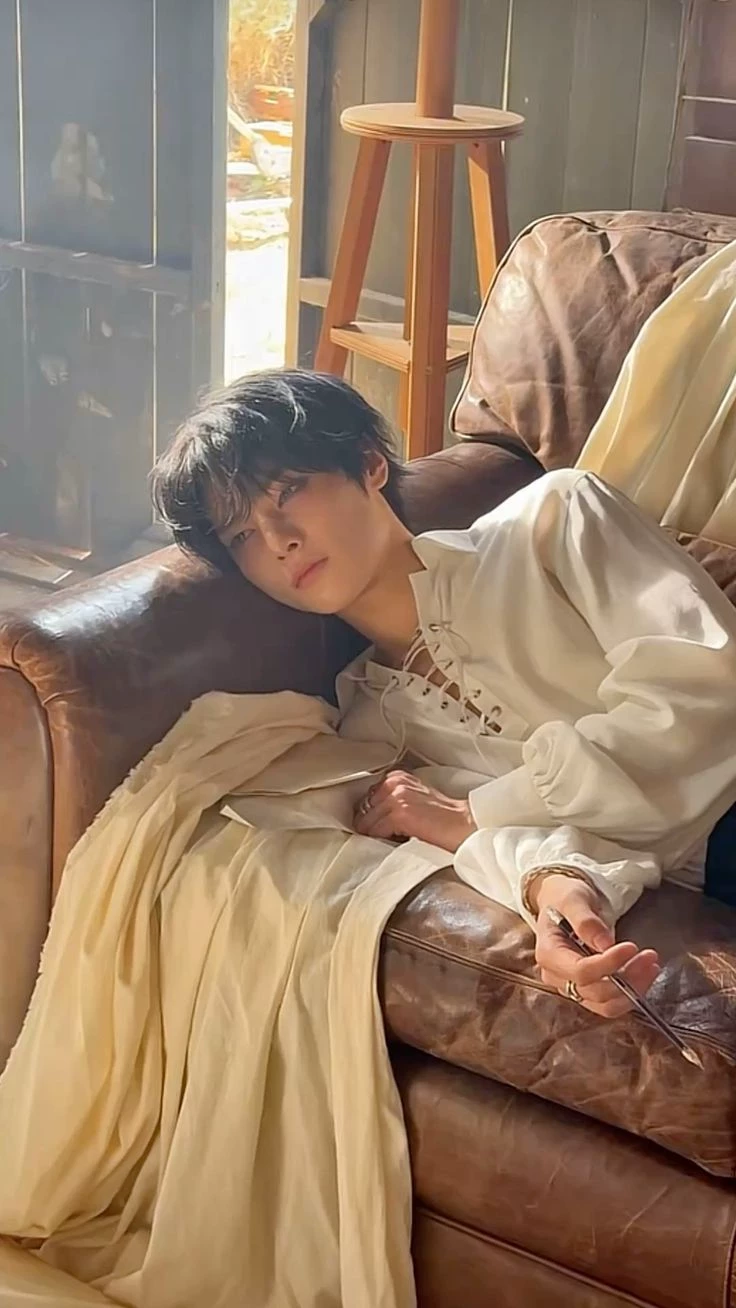 Jeongin thumbnail