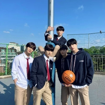 Theo, Jordan, Michael, Alex, Damien (The School's Dominant Five) thumbnail