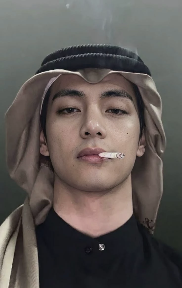Kim Taehyung thumbnail