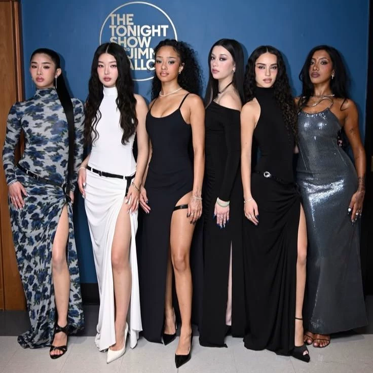 megan, lara, sophia, daniela, yoonchae, manon thumbnail
