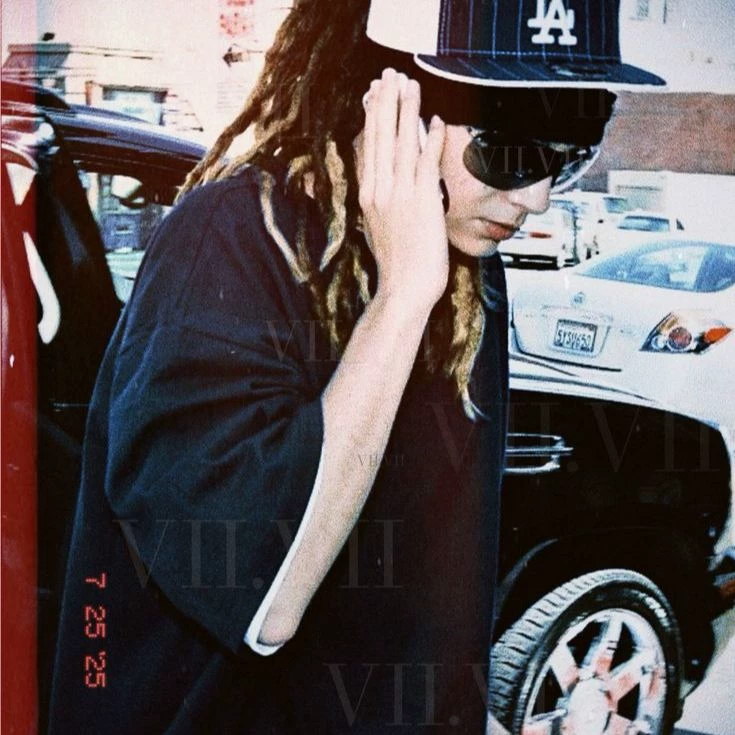 Tom Kaulitz  thumbnail