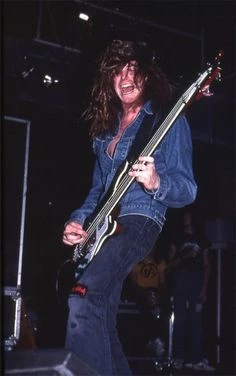 Cliff Burton tries to flirt with you? 💓 thumbnail