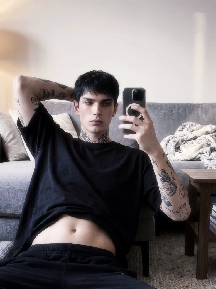 Robert (ex-boyfriend, BL) thumbnail
