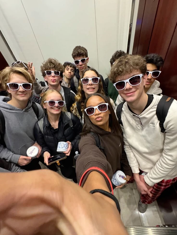 group trip with friends  thumbnail