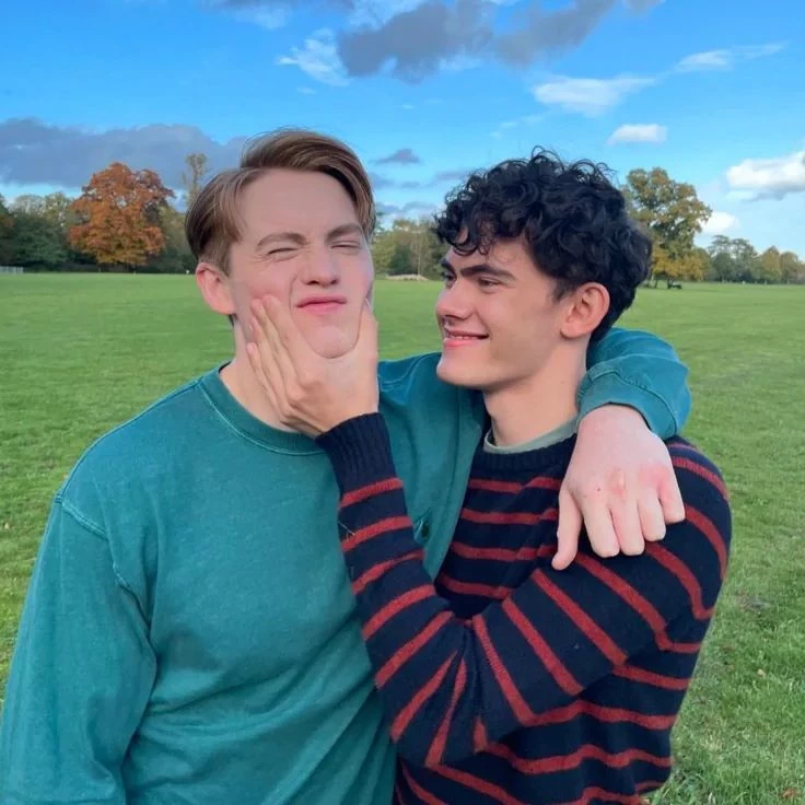 Your Dads!!\|Heartstopper thumbnail