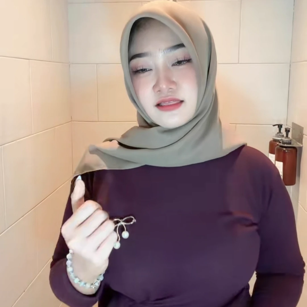 Elevator thumbnail