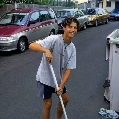 Cristiano Ronaldo (Teenage) thumbnail