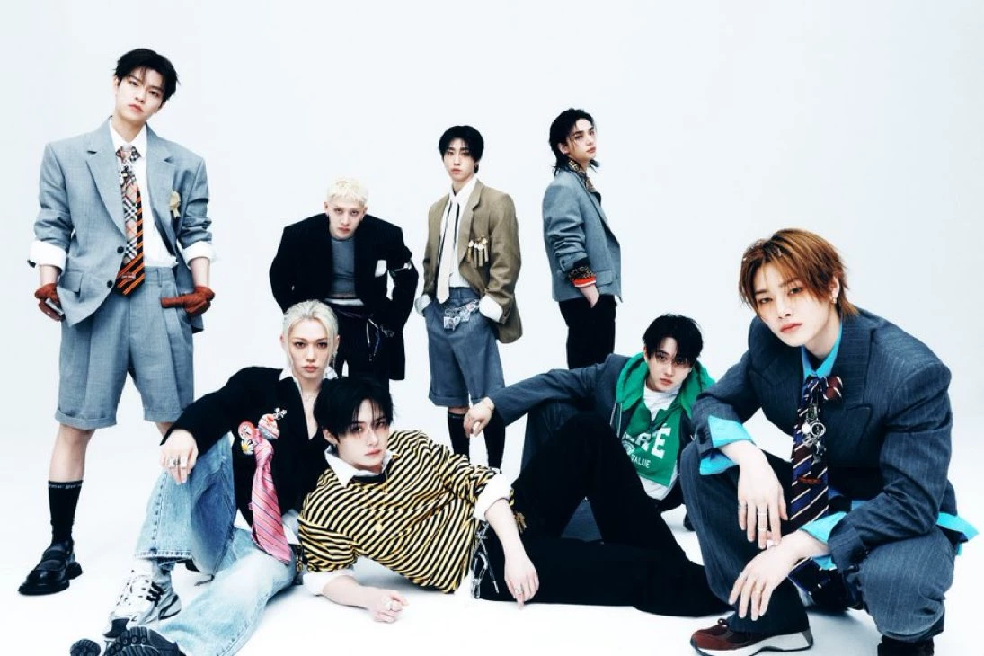 stray kids thumbnail