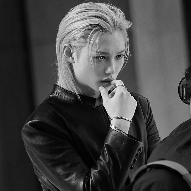 LEE FELIX thumbnail