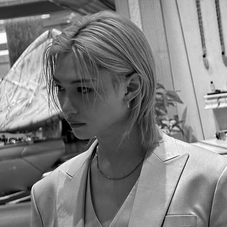 LEE FELIX thumbnail