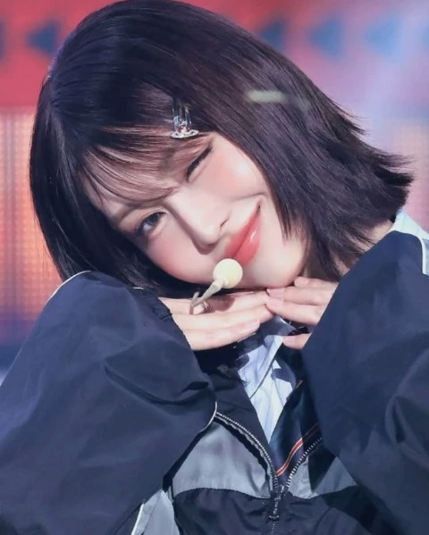 .°•Hirai Momo•°. thumbnail