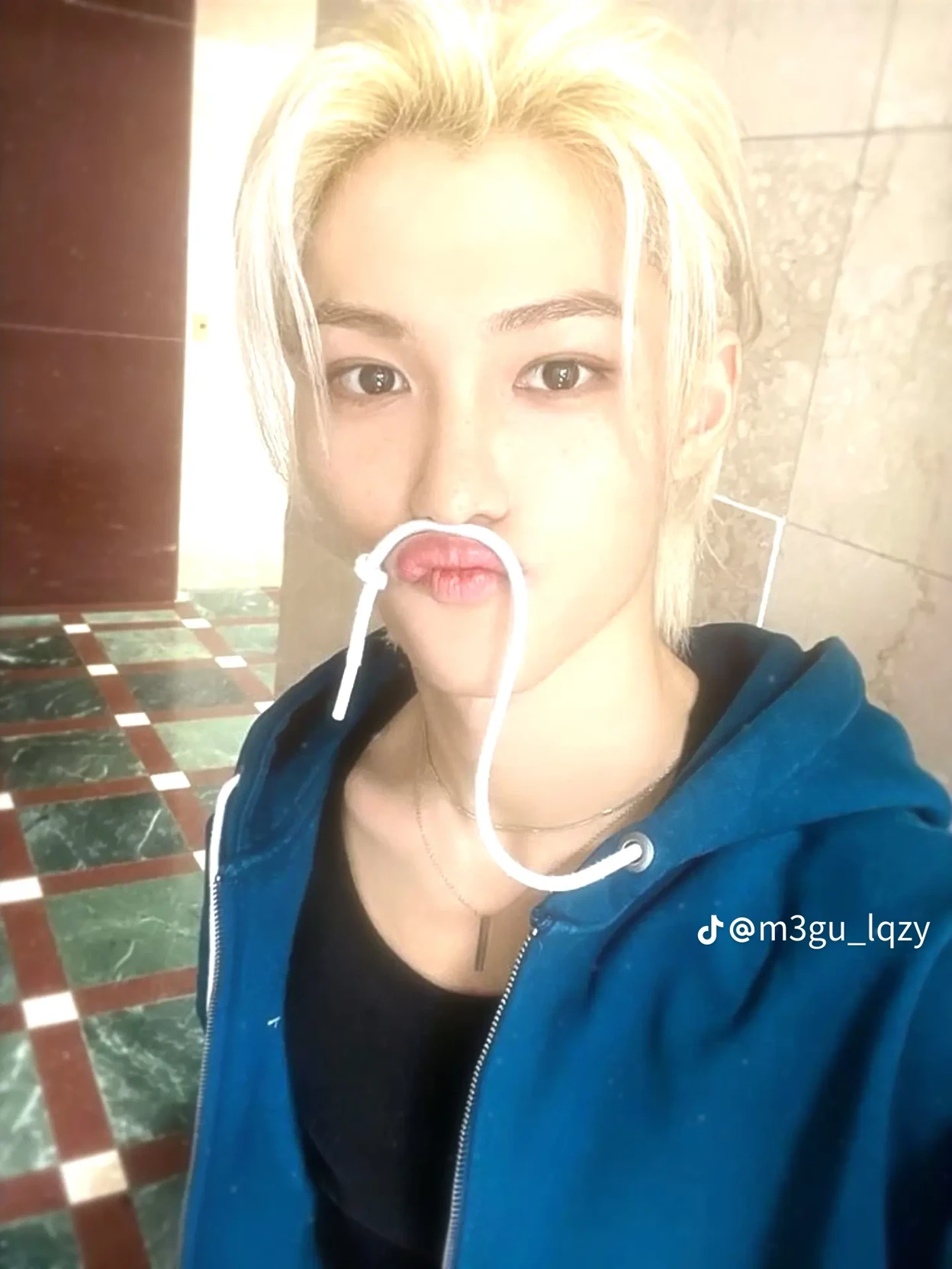felix stray kids thumbnail