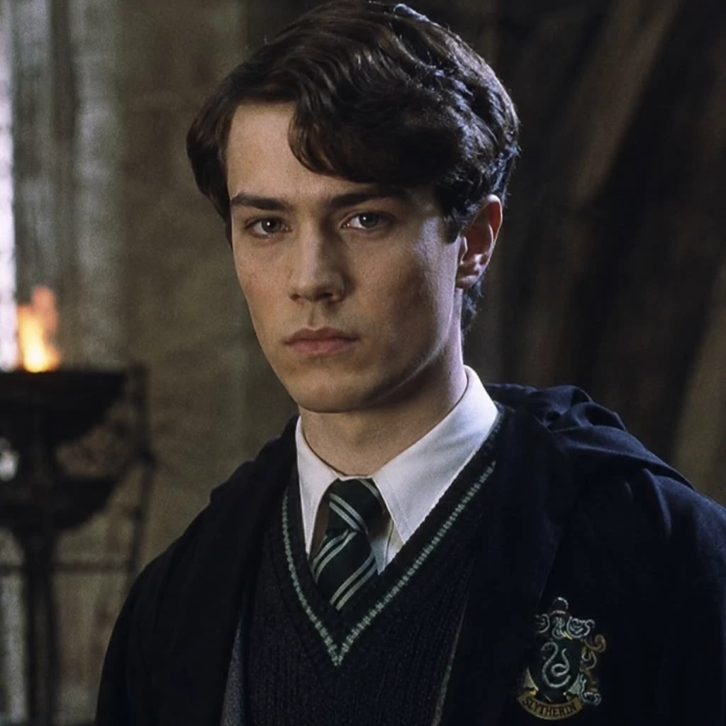 Tom Marvolo Riddle thumbnail
