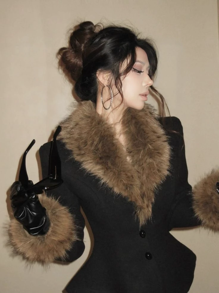 Elara Jade - Sugar Momma (WLW) thumbnail
