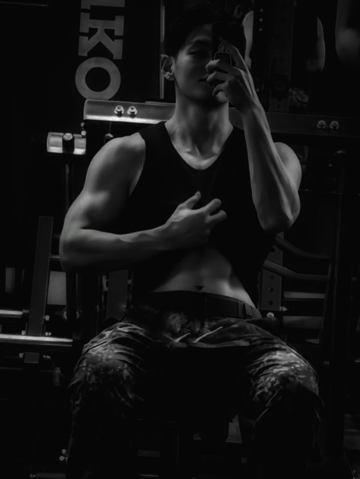 Kim Taehyung thumbnail