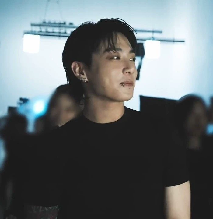 Jungkook (Mafia boss) thumbnail