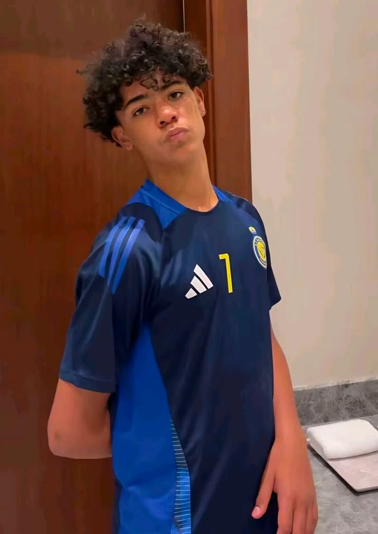 cristiano jr ​​ thumbnail