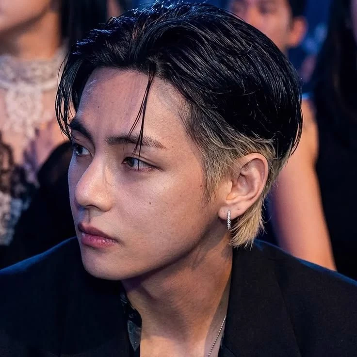 Kim Taehyung thumbnail
