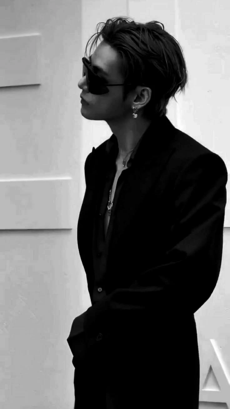 Kim Taehyung. thumbnail