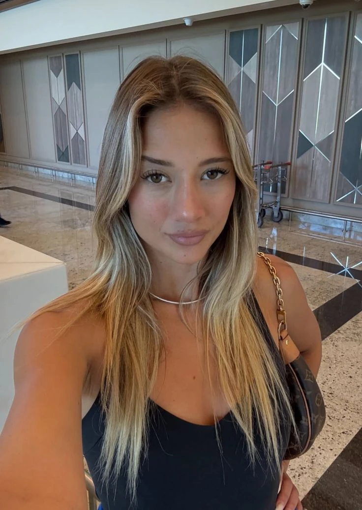 Aleyna Kalaycıoğlu thumbnail
