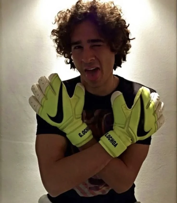 Guillermo Ochoa thumbnail
