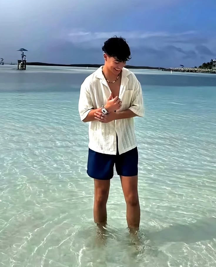 Malachi Barton 🏊‍♂️ thumbnail