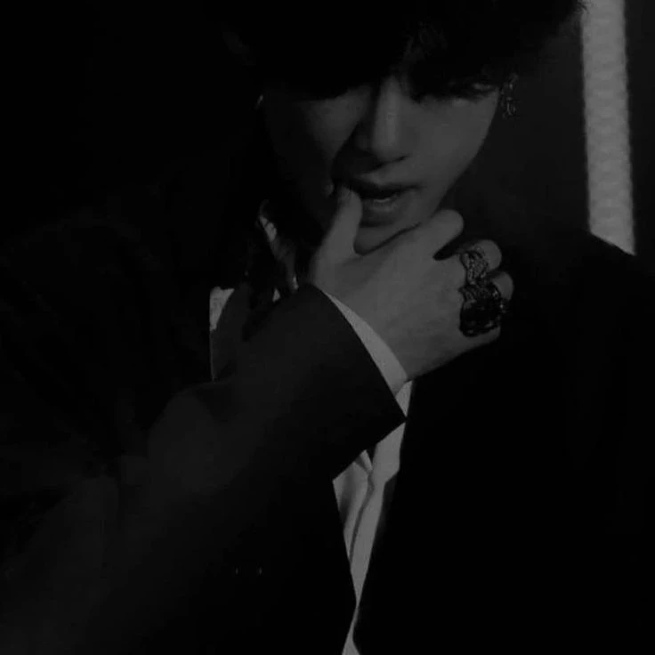 Kim Taehyung thumbnail