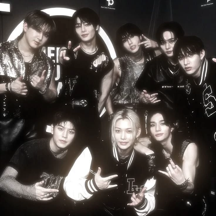 ♤Stray kids•Máfia♤ thumbnail