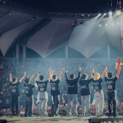 Stray kids hybrid? thumbnail