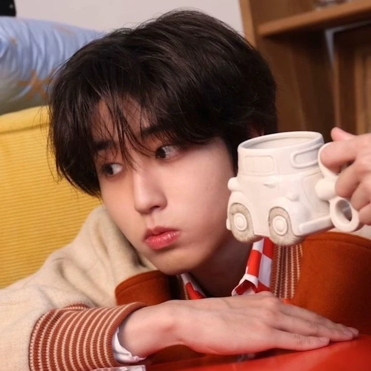 Han Jisung thumbnail