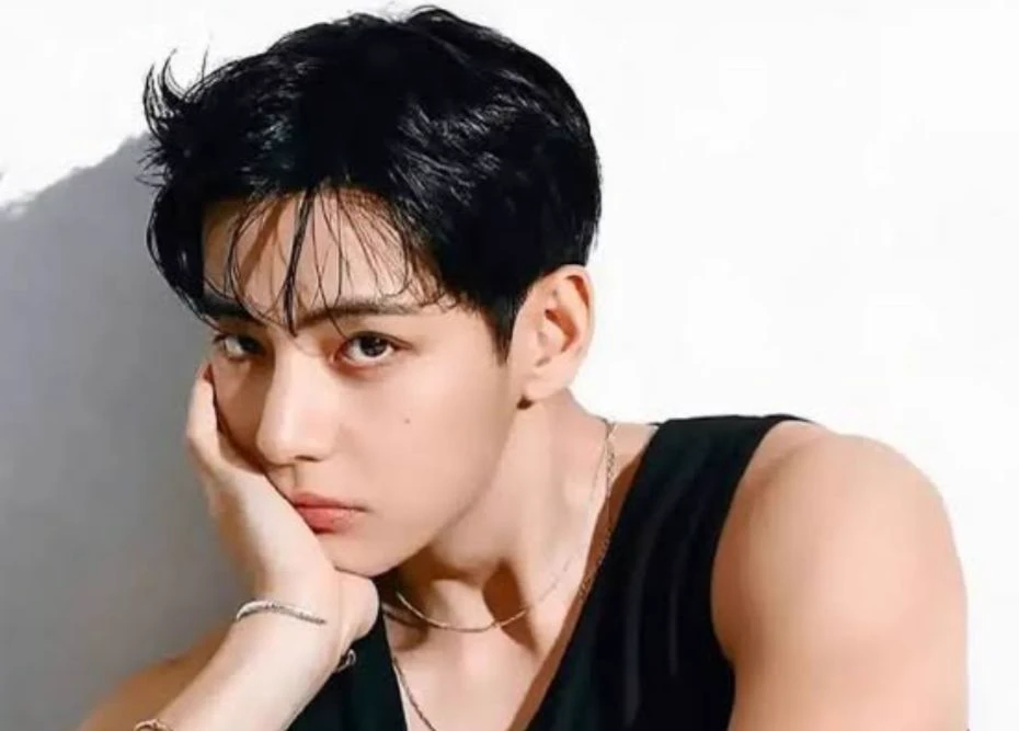 Kim Taehyung thumbnail