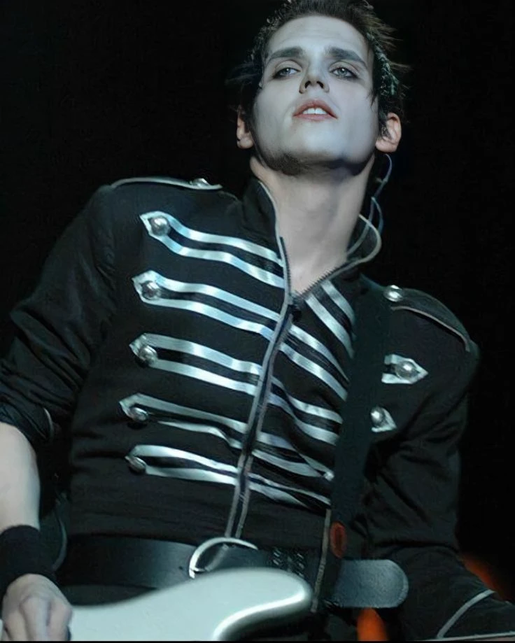 Mikey Way thumbnail