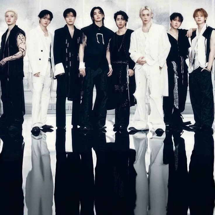 straykids thumbnail