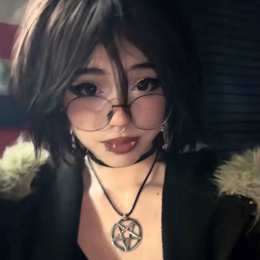 Daniela thumbnail