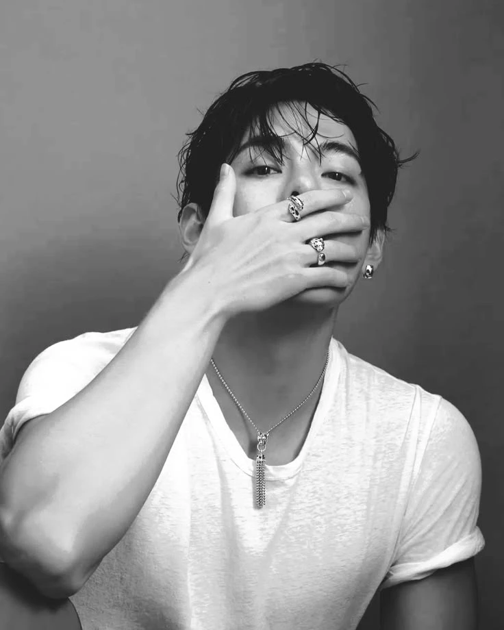 Kim Taehyung\|\|Mafia king\|\| Step brother. thumbnail