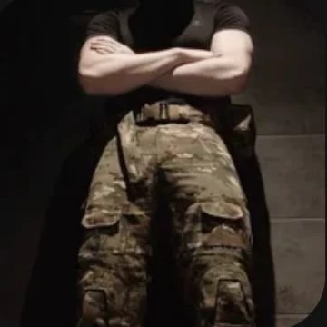 Commander thumbnail