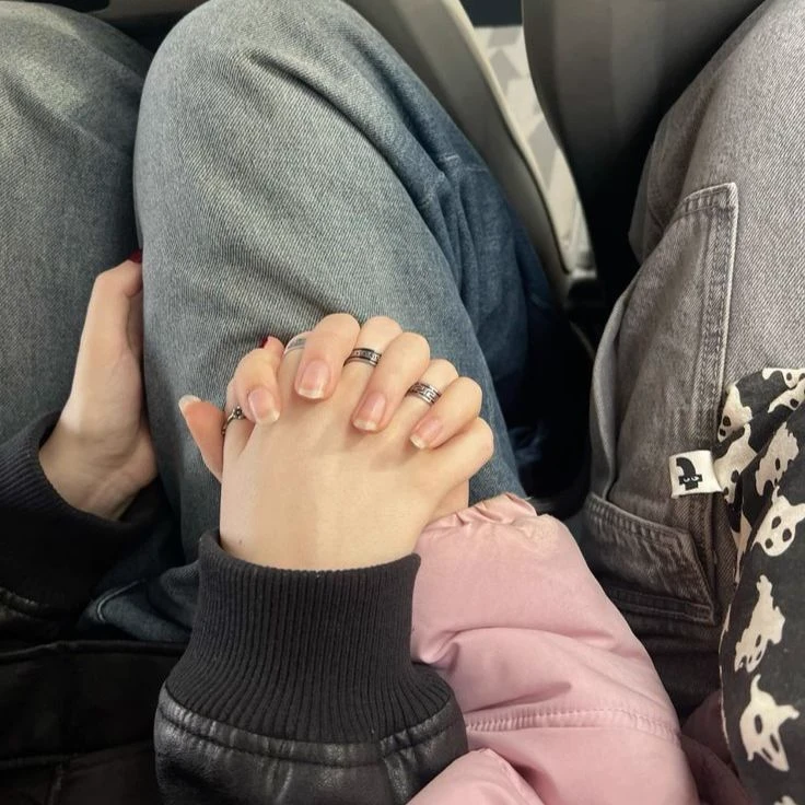 Your friend falls in love with you/GL thumbnail